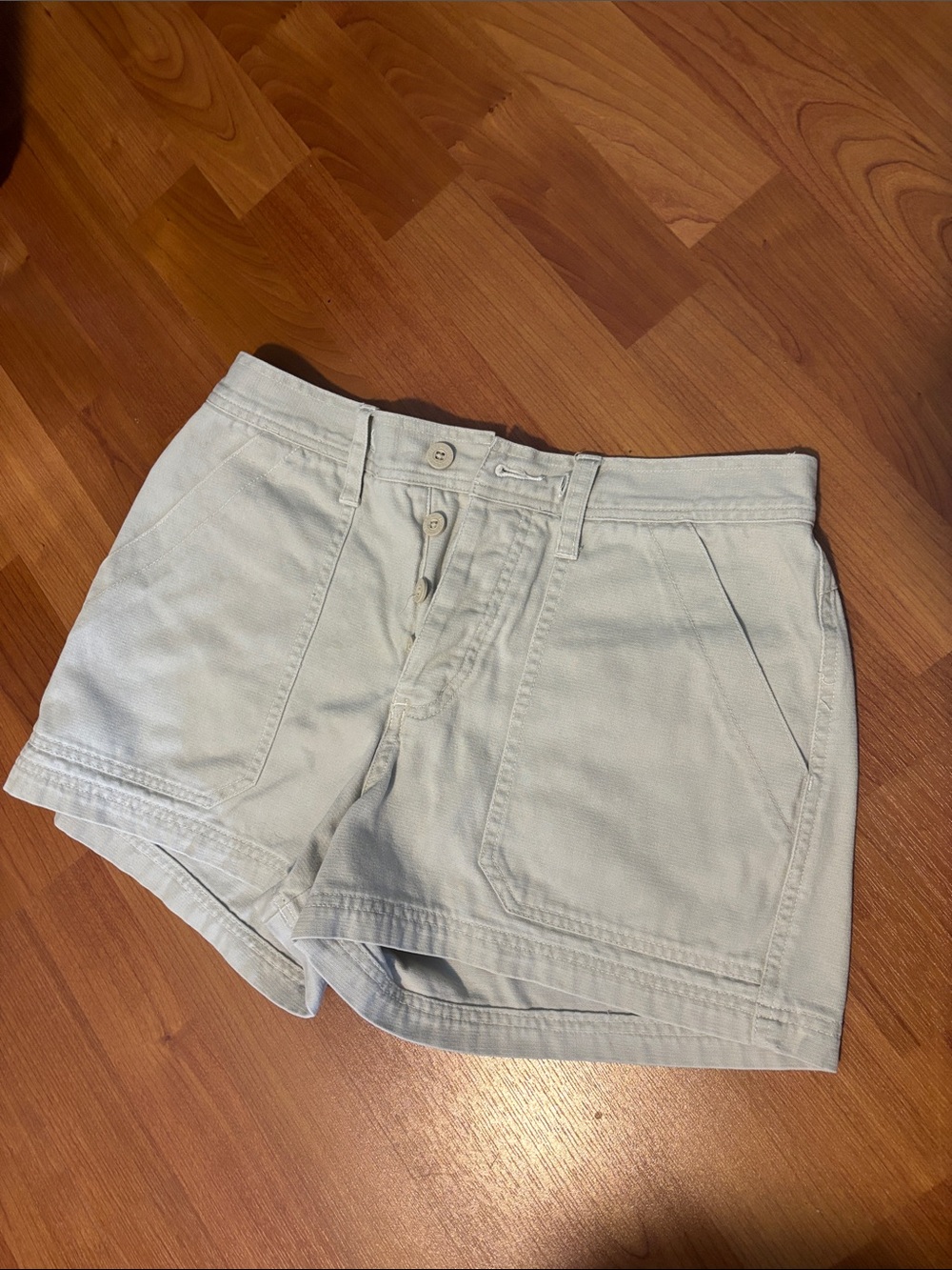 American Eagle Outfitters Light khaki Button-Front Jean Shorts size 4